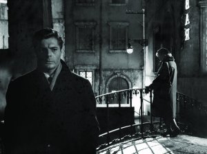 Marcello Mastroianni e Maria Schell in una scena del film Le notti bianche di Visconti
